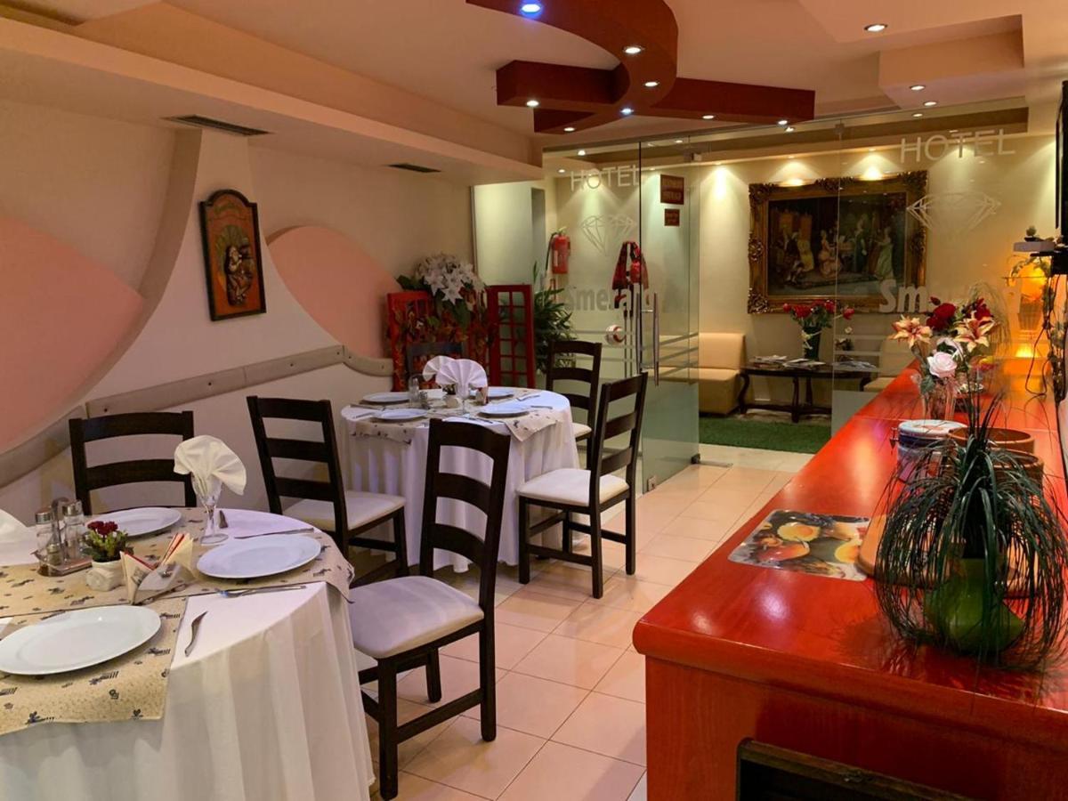 Hotel Smerald 3*