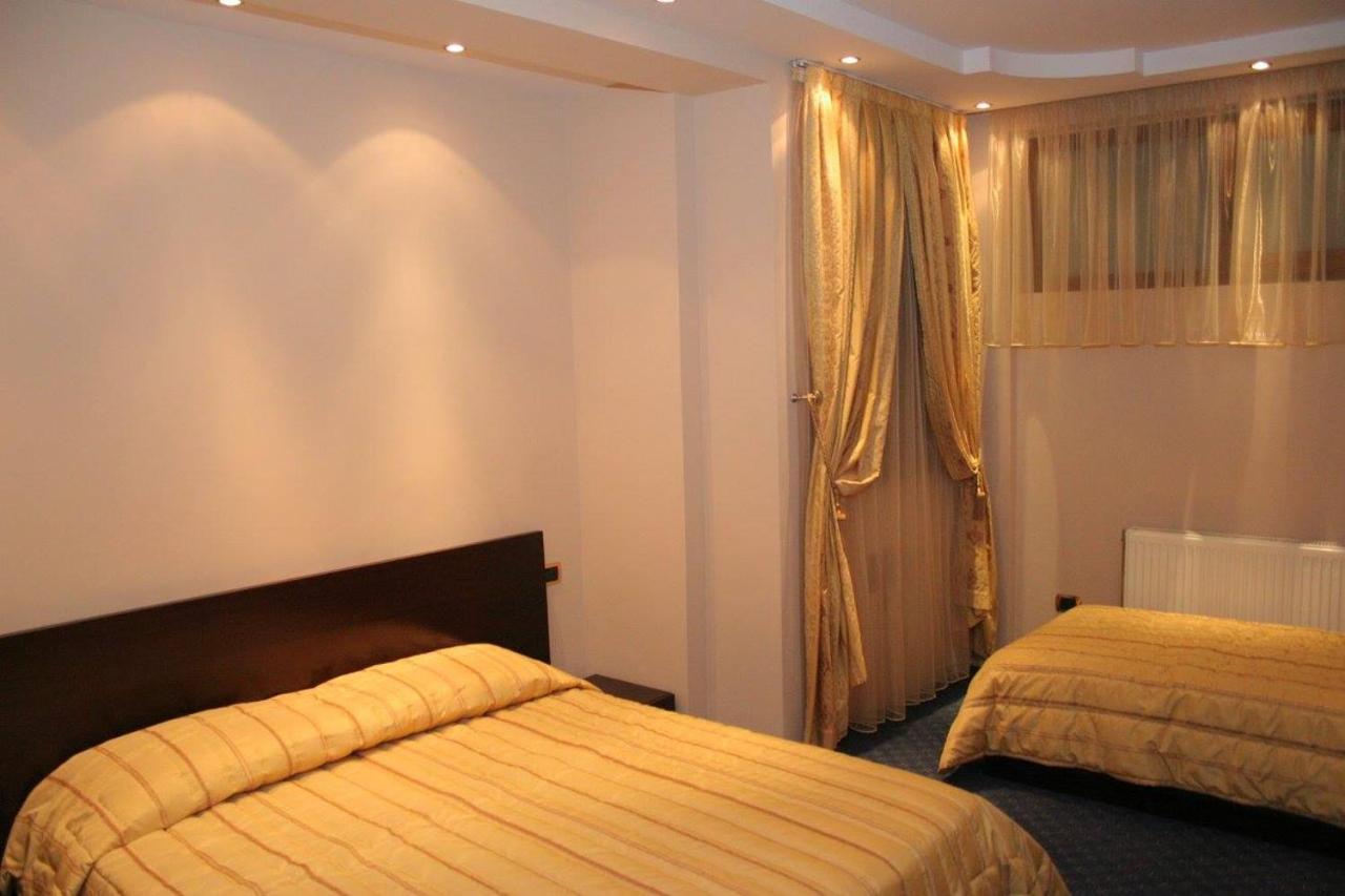 Hotel Smerald Korcza